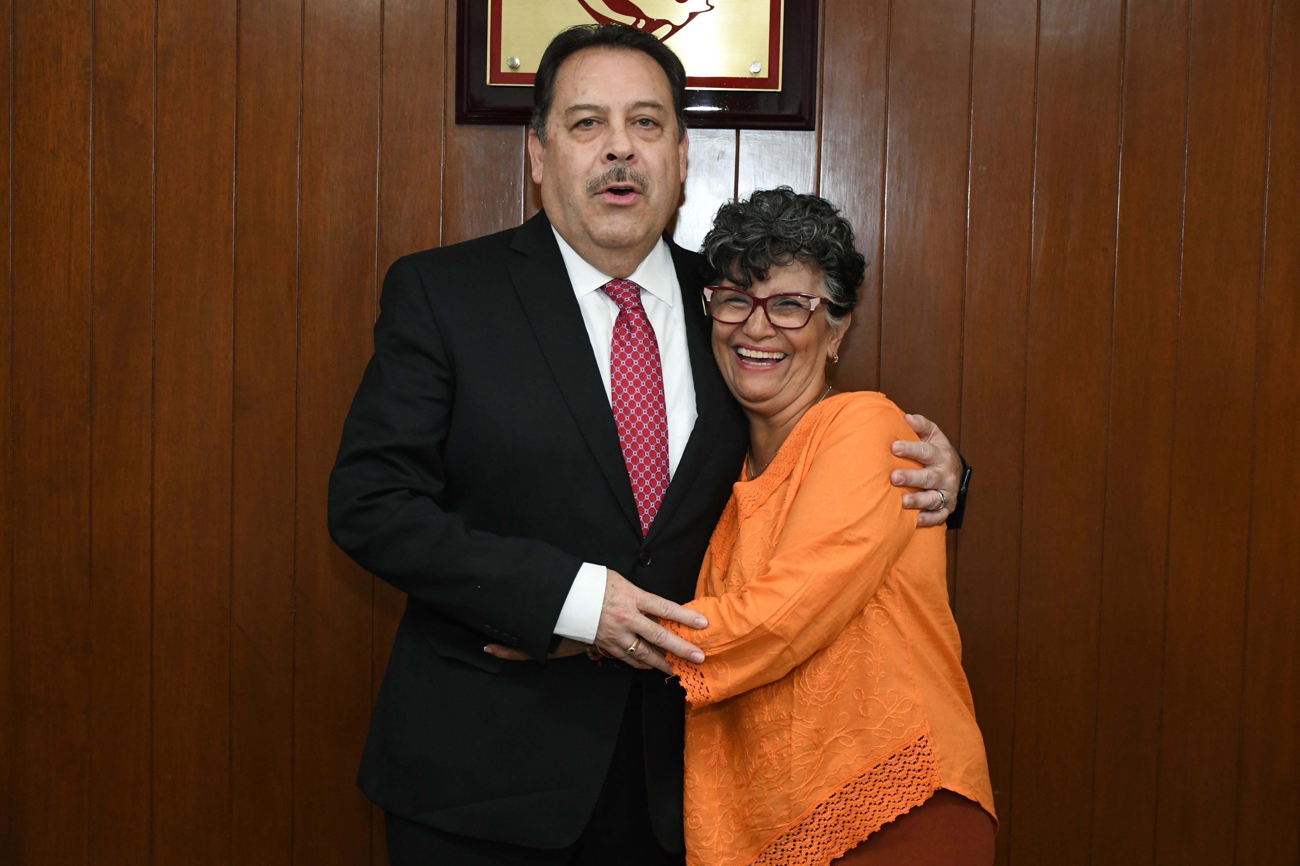 Reunión con compañeras y compañeros de la Sección XLI, Hospital Regional "1º de Octubre"